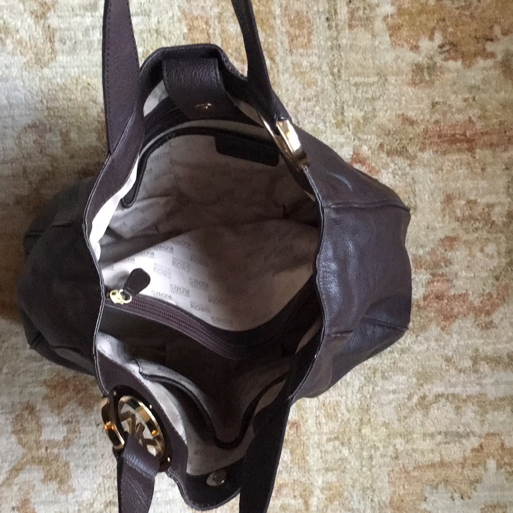 Michael Kors brown leather shoulder hobo bag - Picture 6 of 8